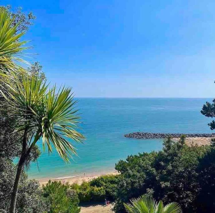 Lepine- Holiday Apartment In Sunny Folkestone Luaran gambar